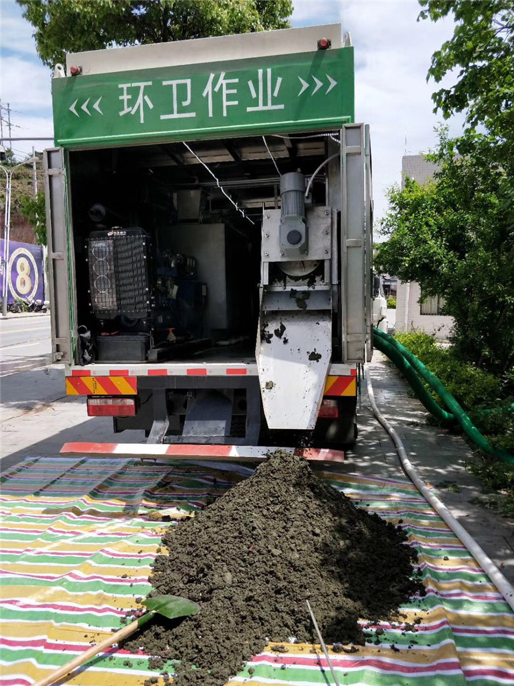 赵西垸林场淤泥干湿分离